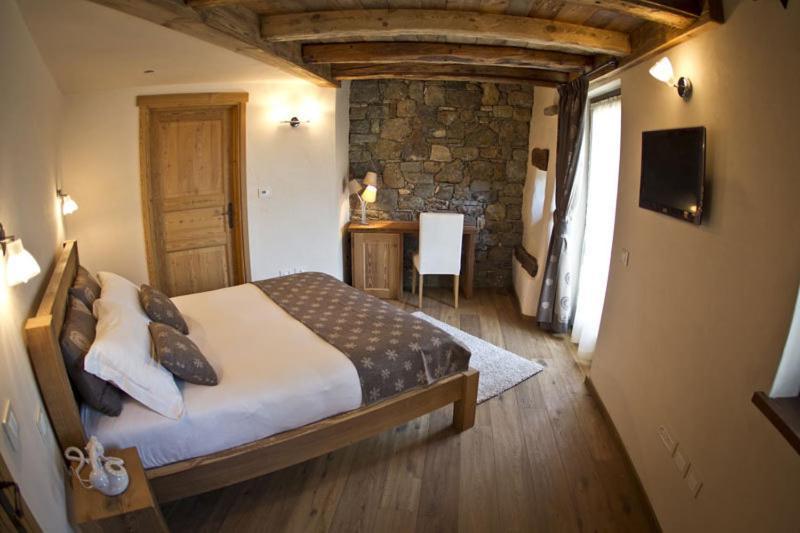 Le Petit Relais Hotel Valpelline Quarto foto