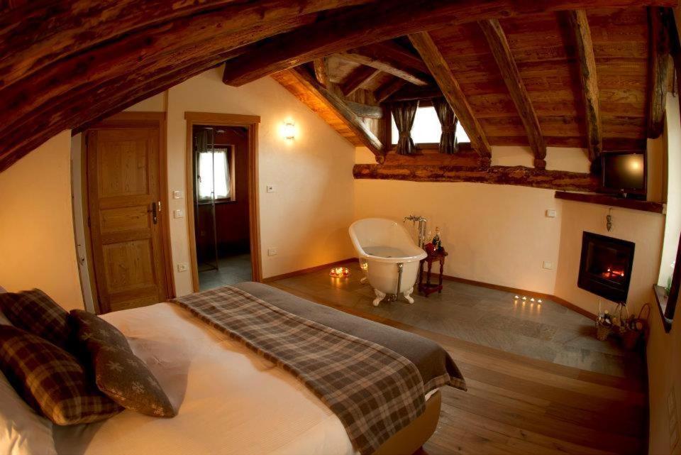 Le Petit Relais Hotel Valpelline Quarto foto