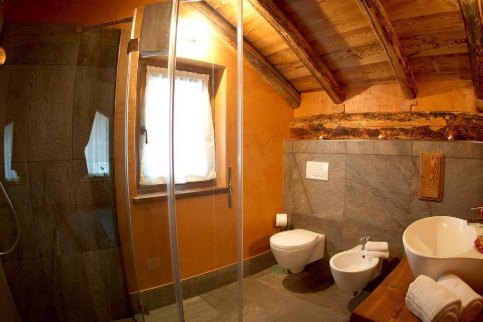 Le Petit Relais Hotel Valpelline Quarto foto