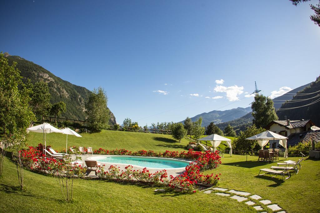 Le Petit Relais Hotel Valpelline Exterior foto